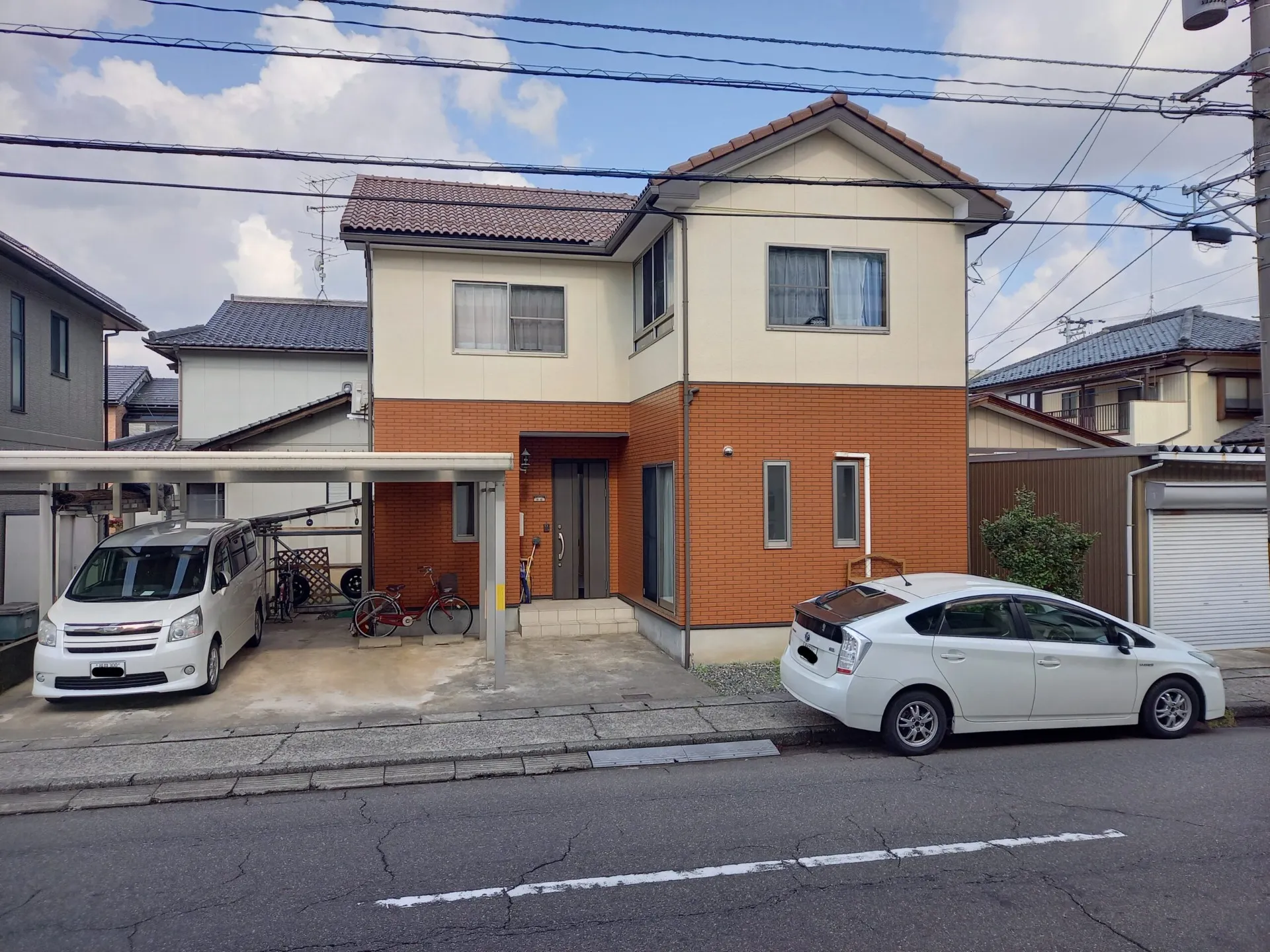 経年劣化で色がくすんだ外壁を鮮やかに!